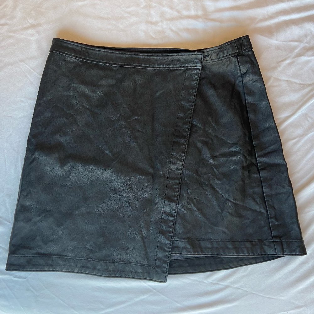 Abercombie wrap black faux leather skirt